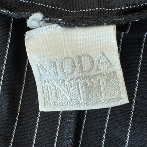 Moda Int’l Y2K Pinstripe Black Halter Jumpsuit Zip Front (Small/Medium) - Picture 2 of 9